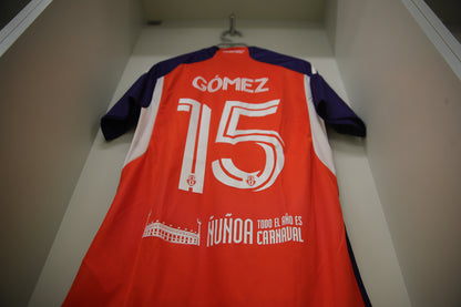 MEMORABILIA - Camiseta pretemporada 2024 JP. Gomez (VISITA)