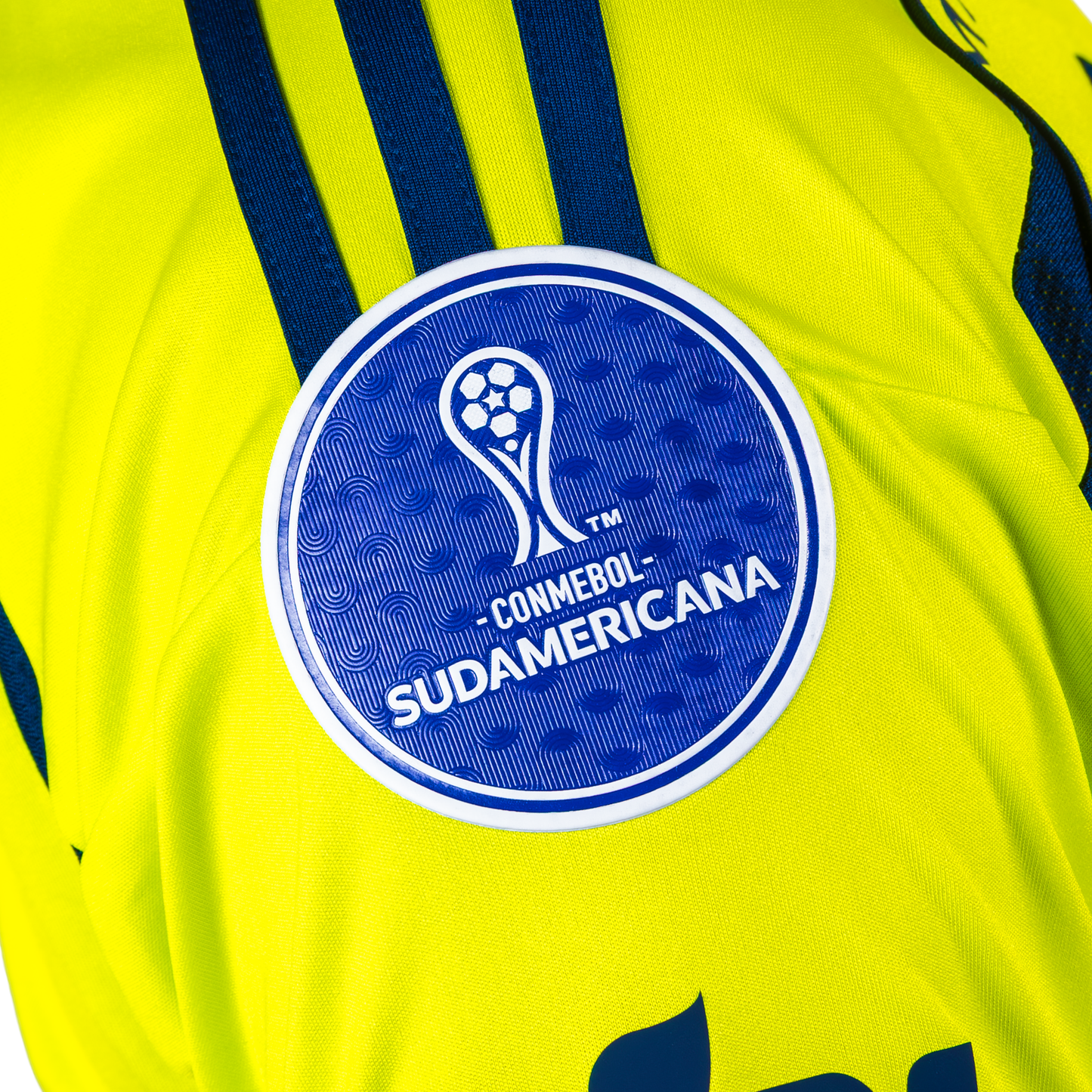 Tercera camiseta CH. ARÁNGUIZ copa sudamericana