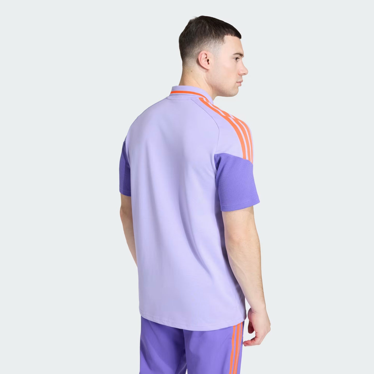 POLERA CUELLO ENTRENAMIENTO 2026