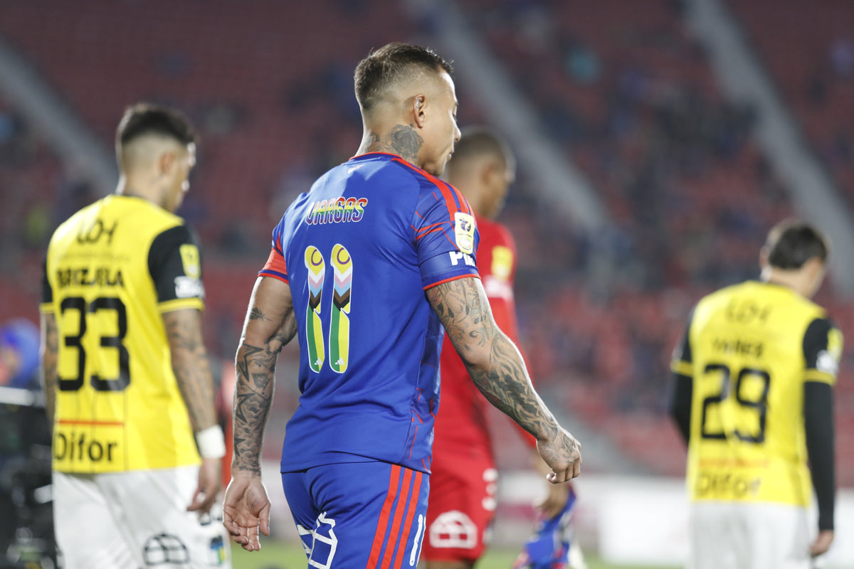 MEMORABILIA - EDUARDO VARGAS 11 - ESTAMPADO PRIDE